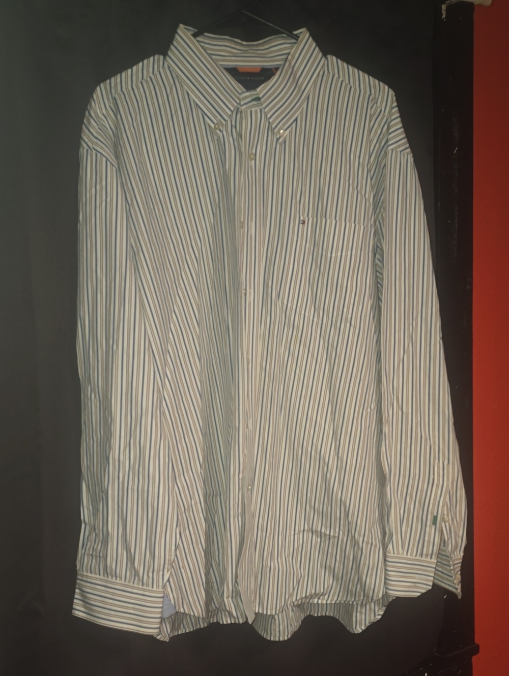Tommy Hilfiger White & Blue Vertical Stripe Button-Up Shirt